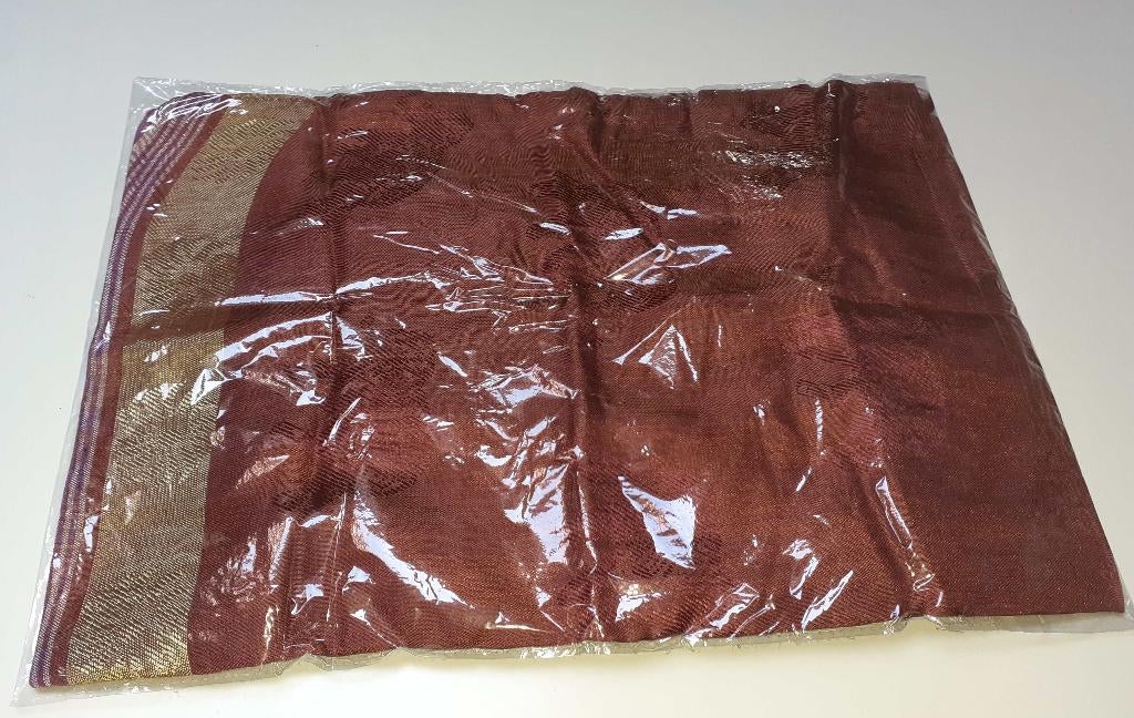sjaal rood paars en goud met versiering indiase saree, Kleding | Dames, Ophalen of Verzenden, Nieuw, Maat 36 (S), Sjaal