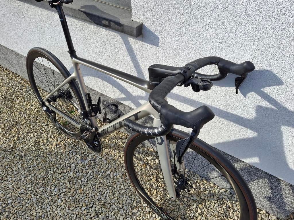 Scott Addict prism grey DI2 12sp, 28 inch, Carbon, Heren, Zo goed als nieuw