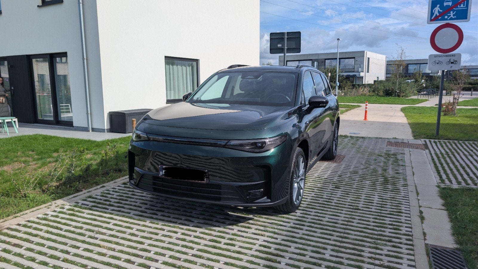 leapmotor C10 EV Design full option, Autos, Achat, Entretenue par le concessionnaire, Noir, 5 portes