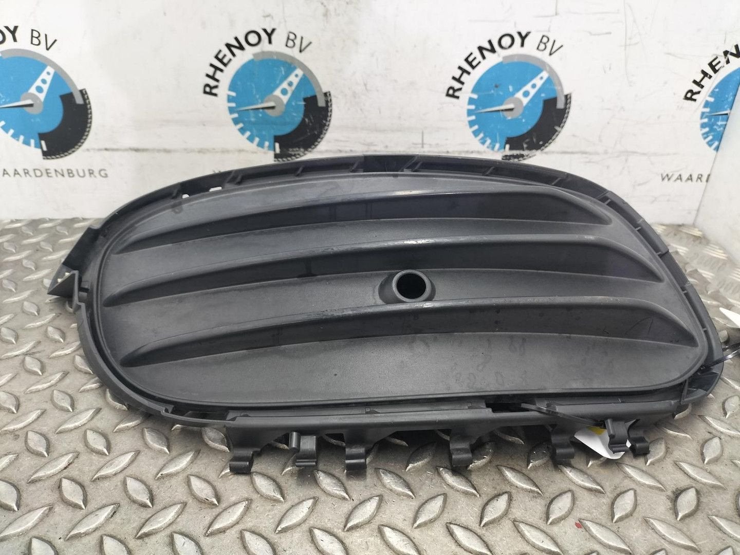 MERCEDES GLA CLASS 156 GLA200 Premium Plus  GRILLE 2017, Ophalen of Verzenden, Gebruikt, ARN erkend