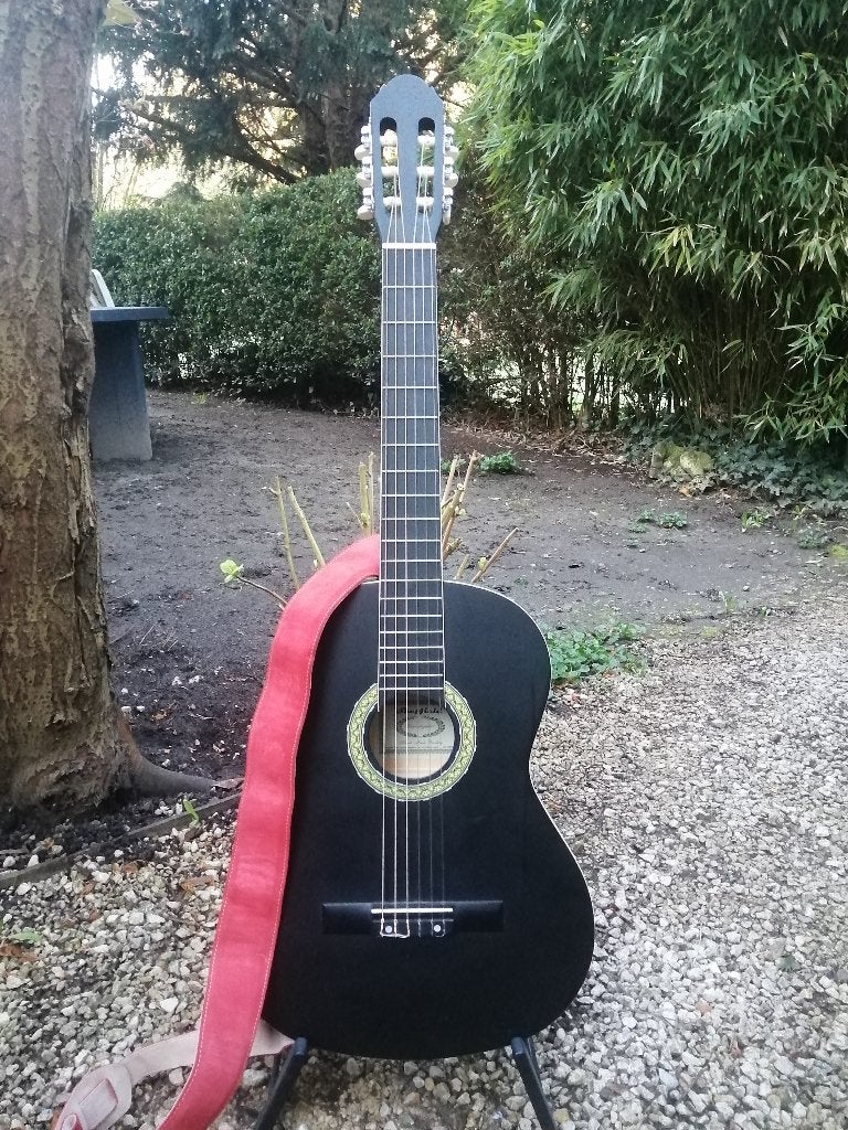 guitare classique Sheffield (Germany) avec truss rod !, Musique & Instruments, Enlèvement, Comme neuf, Guitare classique ou espagnole