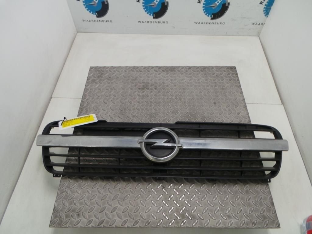 OPEL AGILA 1.0-12V ESSENTIA GRILLE 2003, Enlèvement ou Envoi, Utilisé, ARN reconnu