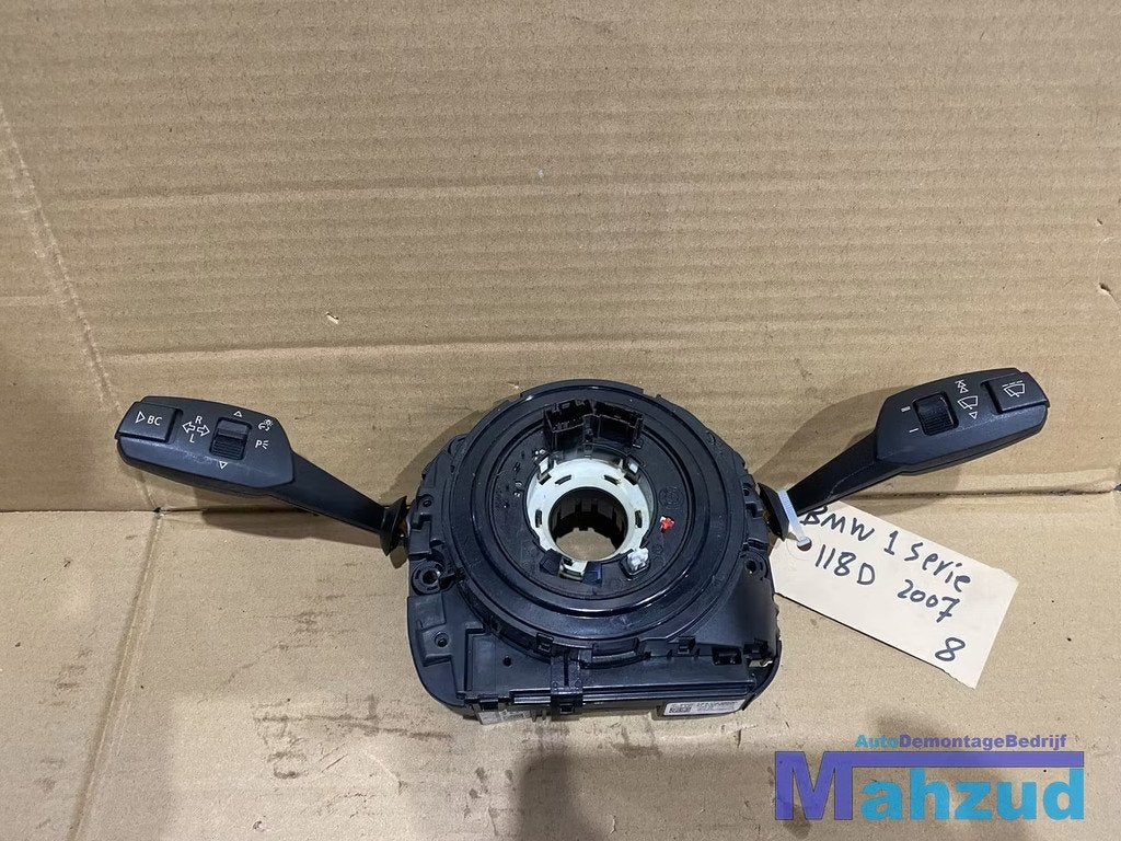 BMW E87 E81 Commbischakelaar knipperlicht ruitenwisser schak, Petuelring 130
80788  Munich, DE, Info@bmw.de, Utilisé, BMW