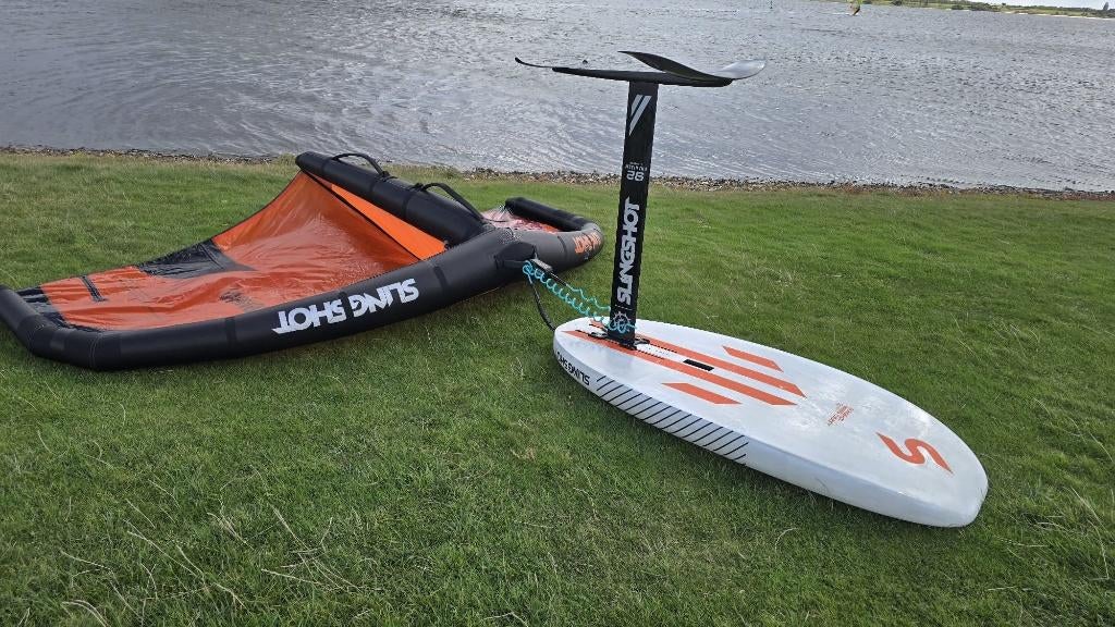 Slingshot Wing Craft board v3 90l - Zo goed als nieuw, Watersport en Boten, Ophalen, Zo goed als nieuw, Wingsurf-wing