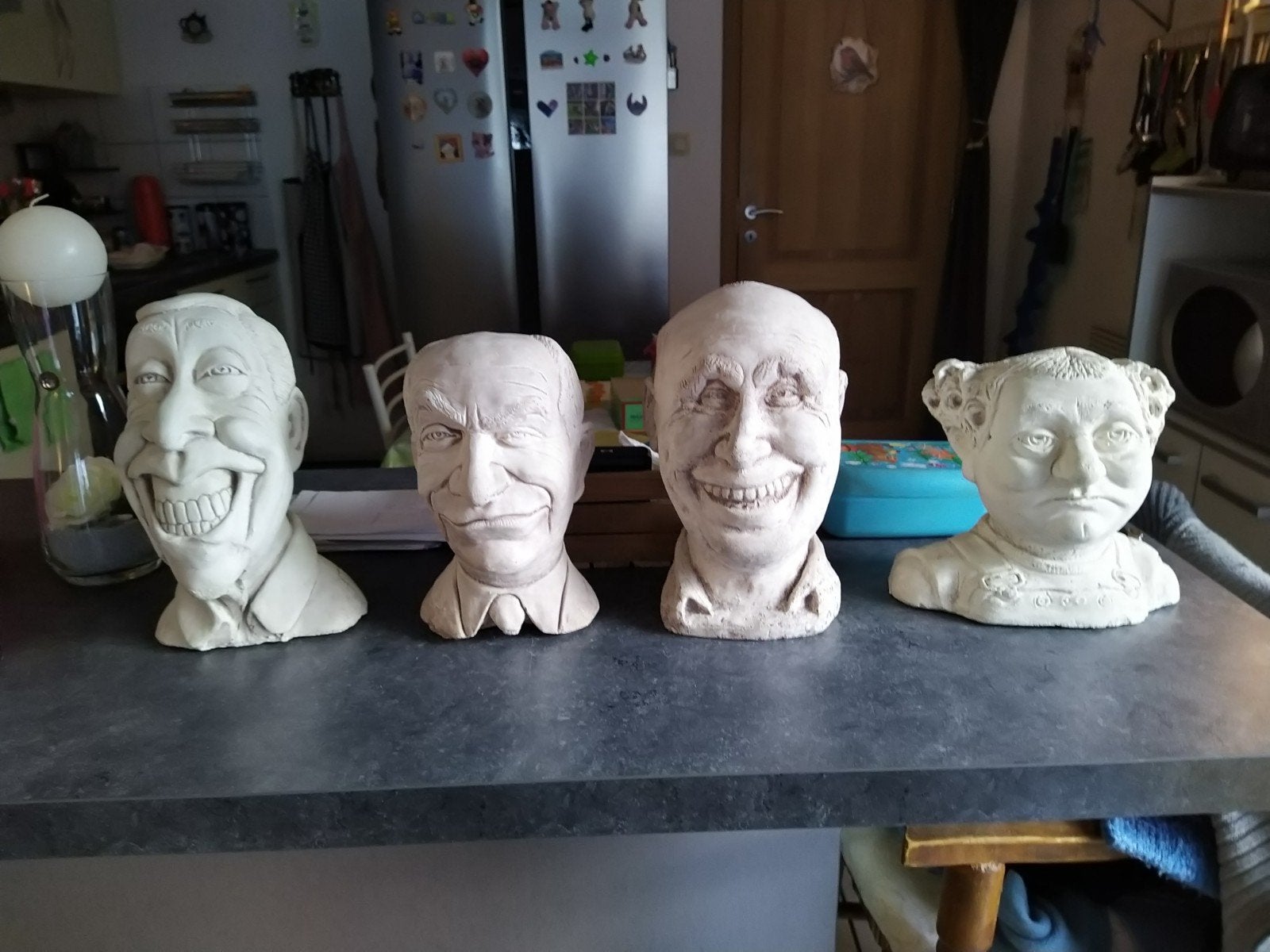 A vendre buste fernandel, louis de funes, Bourvil,coluche, Enlèvement
