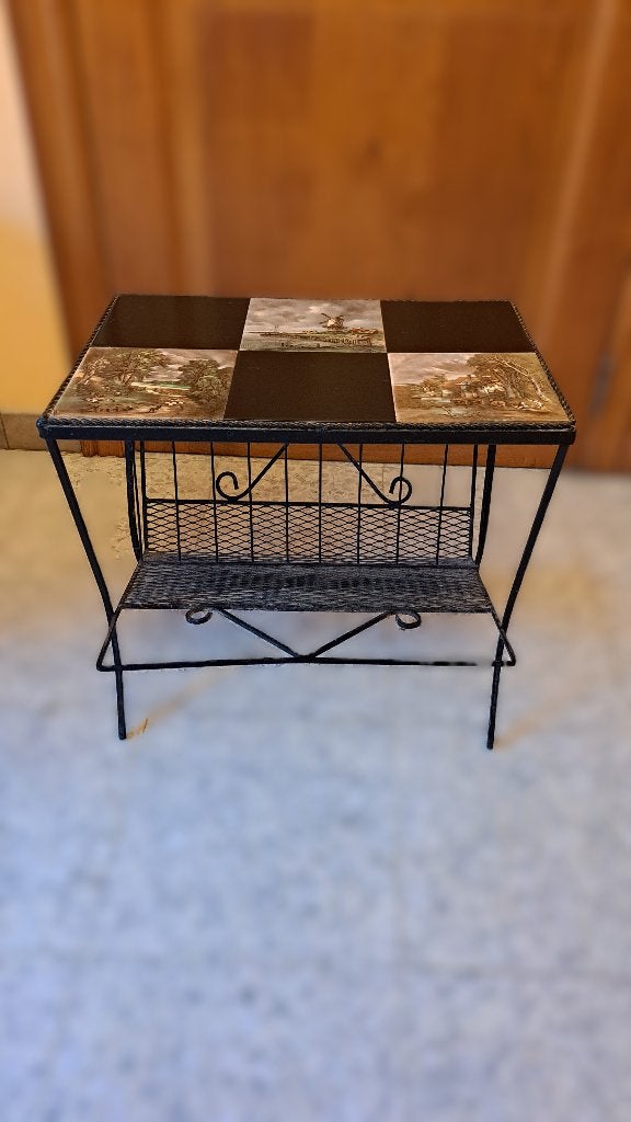 Porte-journaux, Métal, Enlèvement, Table d'appoint avec porte-revues, Comme neuf