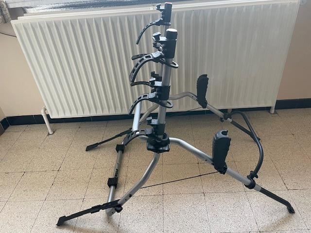 Fietsendrager voor 3 fietsen merk Thule, Ophalen, 3 fietsen of meer, Zo goed als nieuw, Achterklepdrager