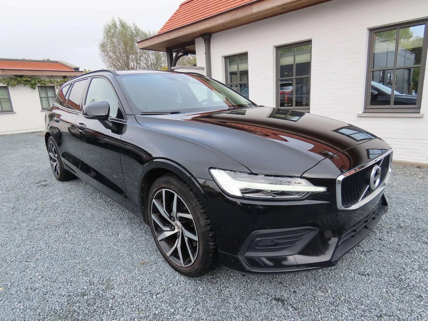 Volvo V60 V60 2.0 T4 Momentum Pro Geartronic (bj 2020), Auto's, Automaat, Gebruikt, 4 cilinders, 1969 cc