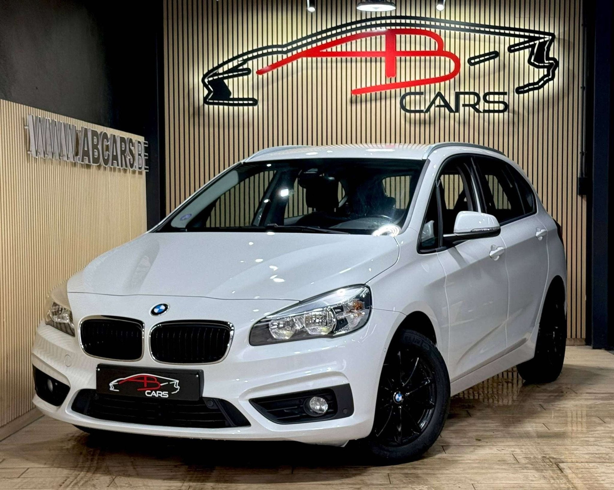 BMW 2 Serie 216 I * Active Tourer * GARANTIE 12 MOIS * 1er p, Autos, Cuir, 75 kW, Achat, Euro 6