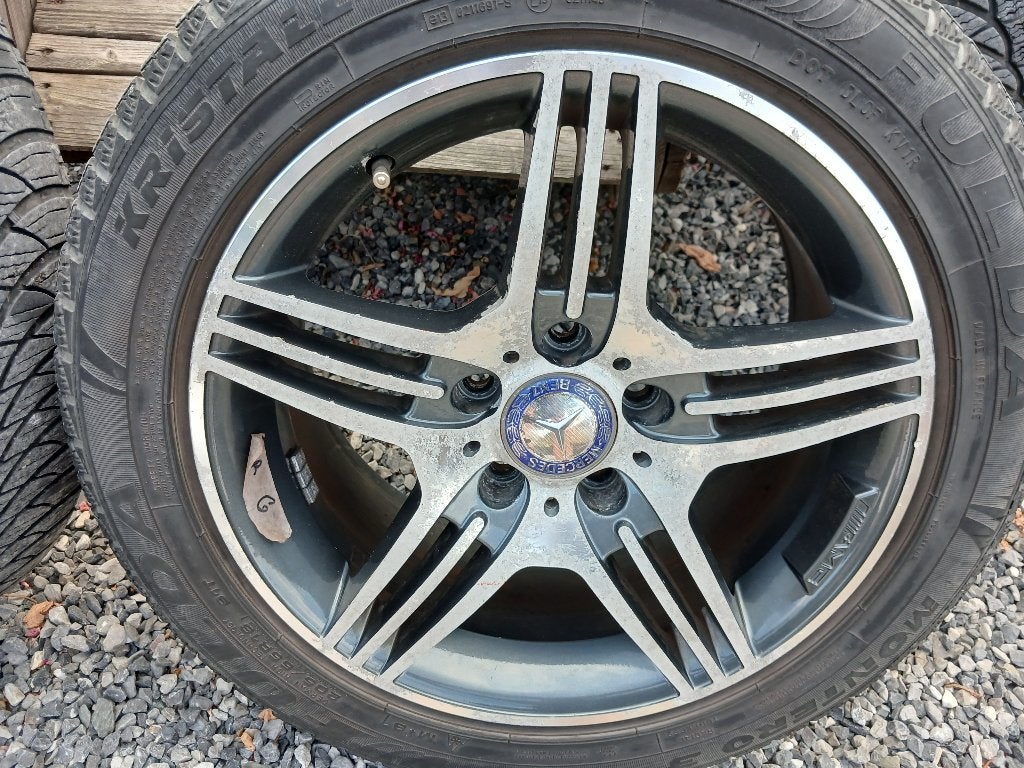 Jantes Mercedes AMG avec pneus hiver, Autos : Pièces & Accessoires, Pneus & Jantes, Pneu(s), Pneus hiver, 16 pouces, Enlèvement