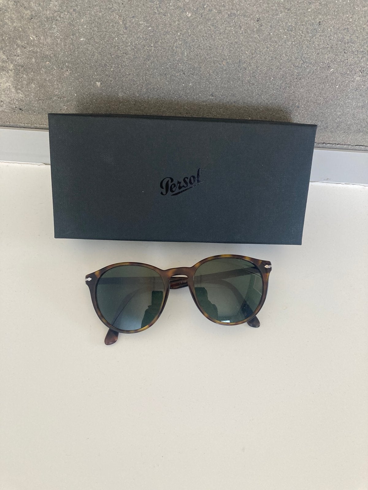Persol zonnebril maat 52 large NIEUW, Ophalen of Verzenden, Zo goed als nieuw, Zonnebril