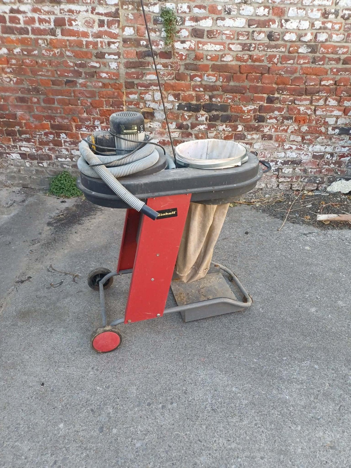 Extraction de poussière 230 v, Enlèvement