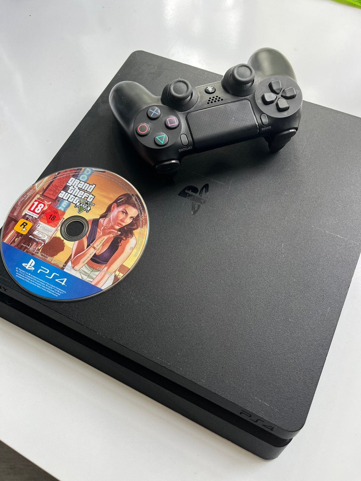 Ps4 slim combo met gta en console, Ophalen of Verzenden, Zo goed als nieuw