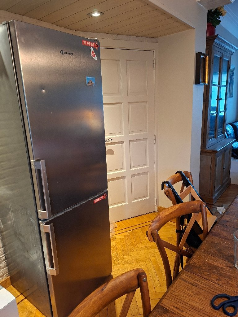 Réfrigérateur combiné Bauknecht en bon état, Electroménager, Réfrigérateurs & Frigos, Avec compartiment congélateur, 160 cm ou plus
