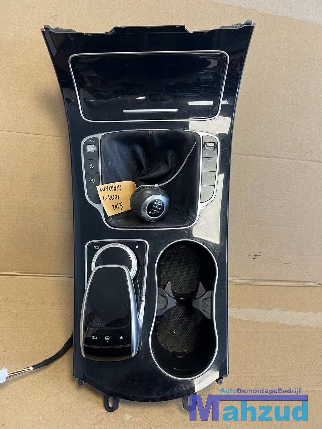 MERCEDES C-klasse W205 bekerhouder middenconsole 2013-2021, Mercedes-Benz AG, Mercedes-Benz, Utilisé, Mercedesstrasse 120
70372  Stuttgart, DE