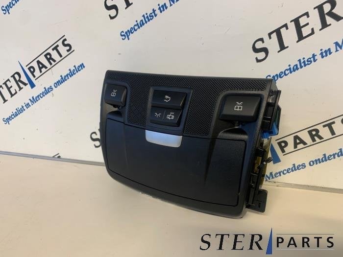 Eclairage intérieur avant d'un Mercedes E-Klasse, 3 mois de garantie, Utilisé, -, -
