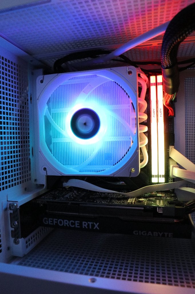 Krachtige en energiezuinige game PC, amd ryzen, ddr5, nvidia, Ophalen, 32 GB, Zo goed als nieuw, AMD Ryzen 7