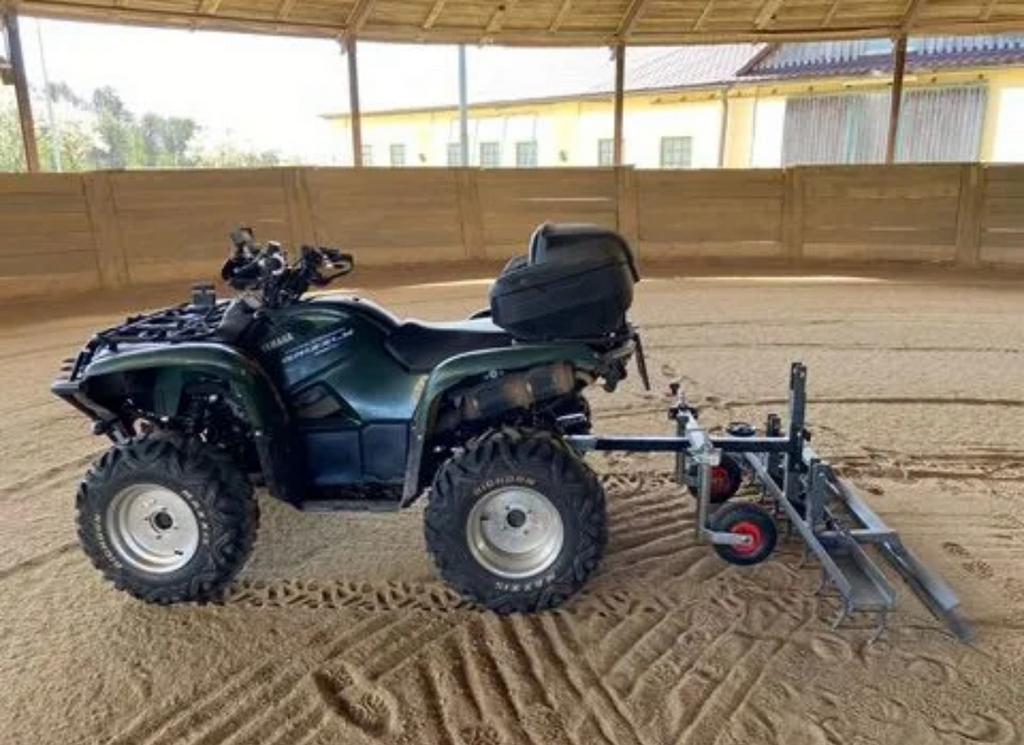 Herse de manege pour quad, Pelle Voiture Tondeuse -aportée