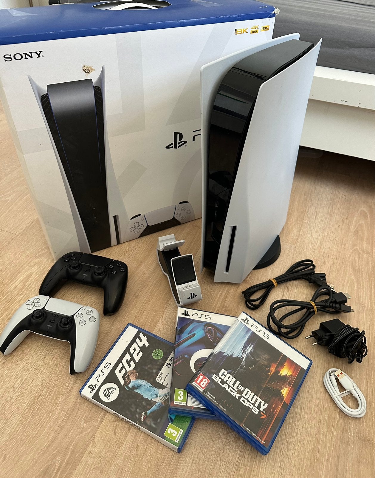 Ps5 1TB disque edition 2 manettes et jeux, Consoles de jeu & Jeux vidéo, Enlèvement ou Envoi, Comme neuf, Playstation 5