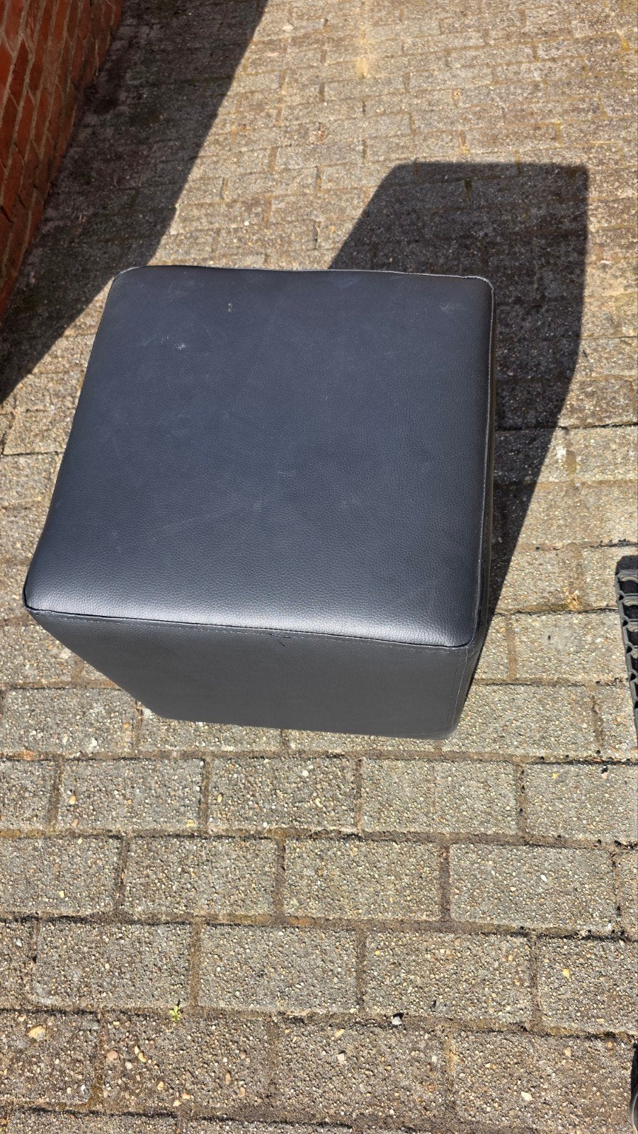 zwarte poef, Huis en Inrichting, Zetels | Voetbanken en poefs, Ophalen, Minder dan 50 cm, Vierkant, Minder dan 50 cm