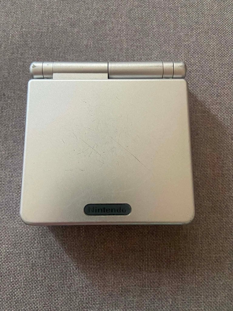 Gameboy advance zonder oplader, Games en Spelcomputers, Spelcomputers | Nintendo Game Boy, Ophalen of Verzenden, Gebruikt, Game Boy Advance