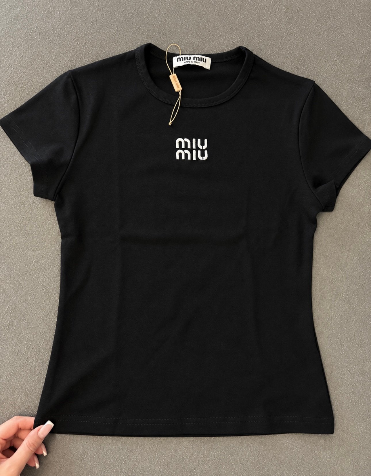 T shirt miu miu, Vêtements | Femmes, Enlèvement ou Envoi, Comme neuf, Taille 38/40 (M), Noir