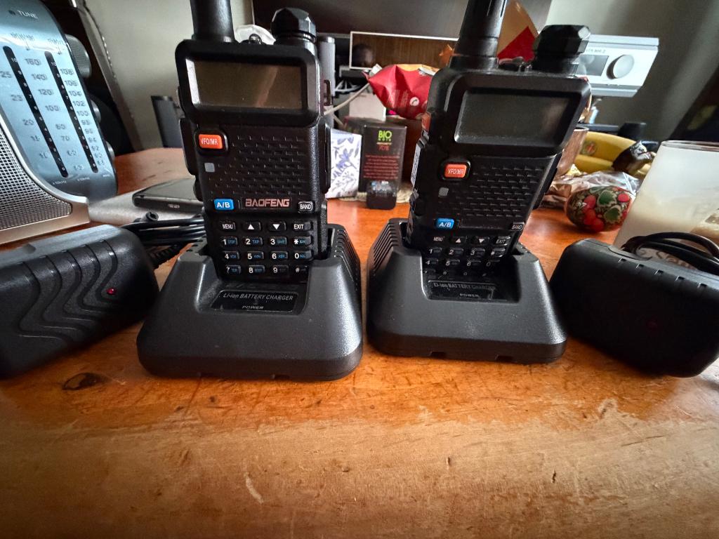 MBaofeng UV 5 R, Talkie-walkie ou Walkie-talkie, 5 à 15 km, Comme neuf, Enlèvement