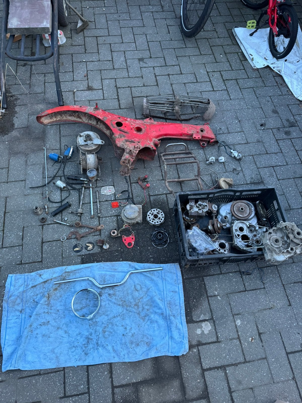 Lot honda c110, Vélos & Vélomoteurs, Enlèvement, Comme neuf, Cadre