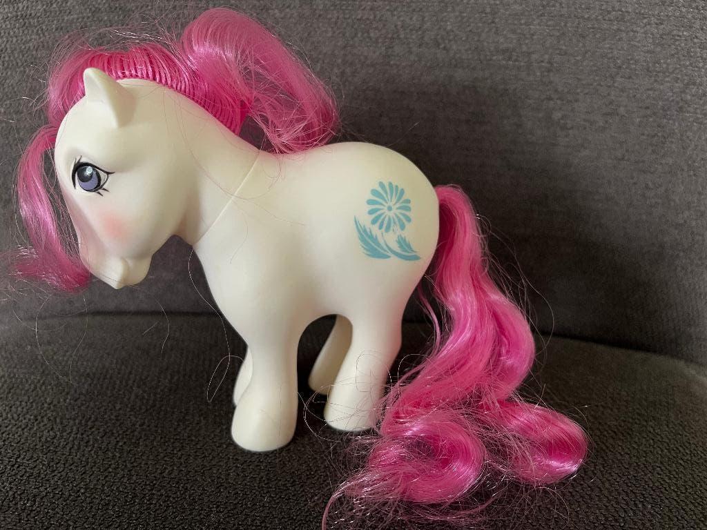 Mon petit poney G1 April Daisy, Collections, Envoi
