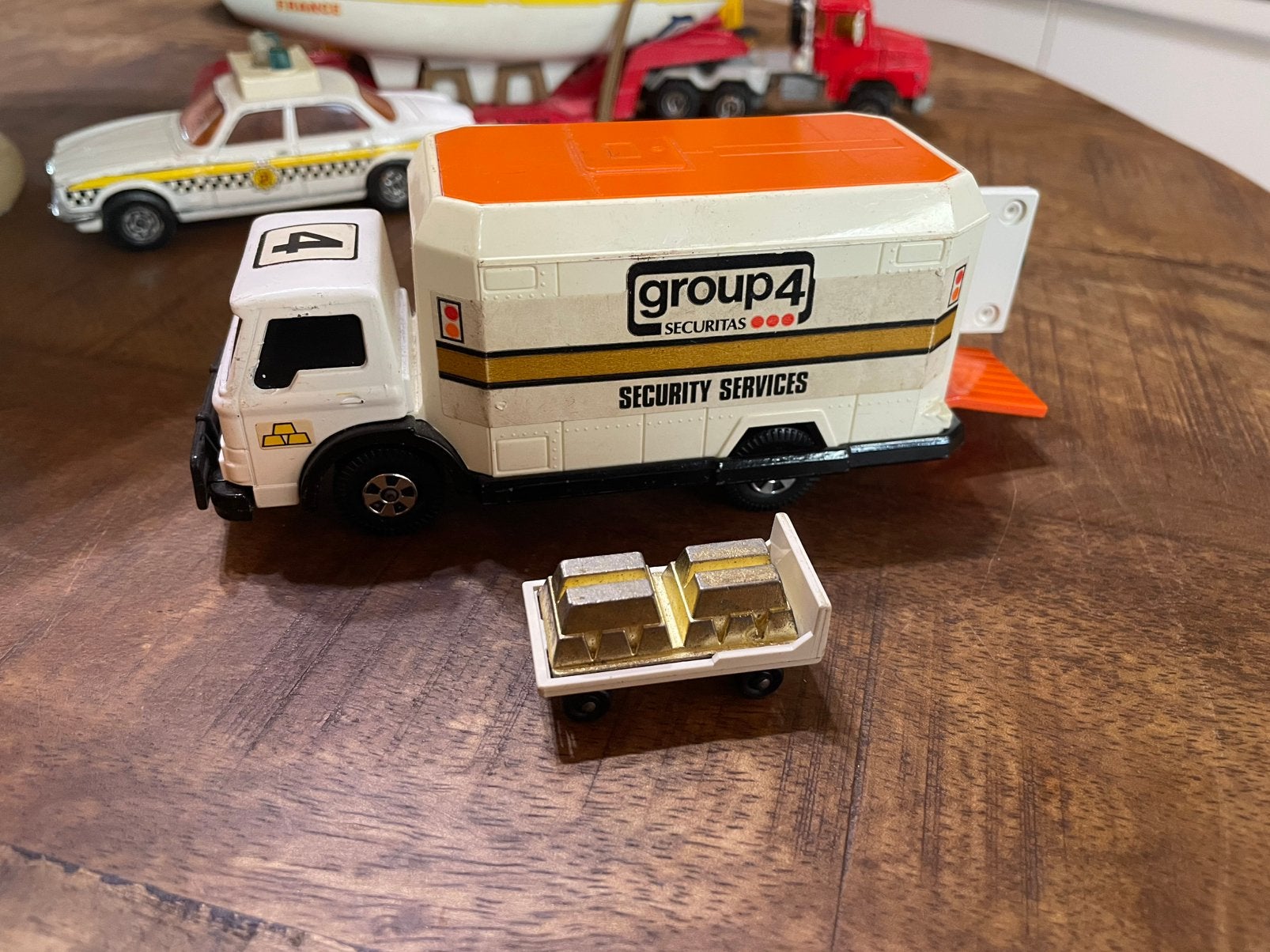 Vintage matchbox securitas, Enlèvement ou Envoi, Utilisé
