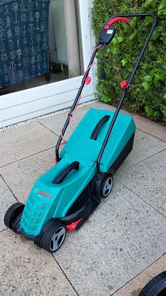 Bosch ARM 32 elektrische grasmaaier, Tuin en Terras, Ophalen, Cirkelmaaier, Gebruikt, Elektrische grasmaaier