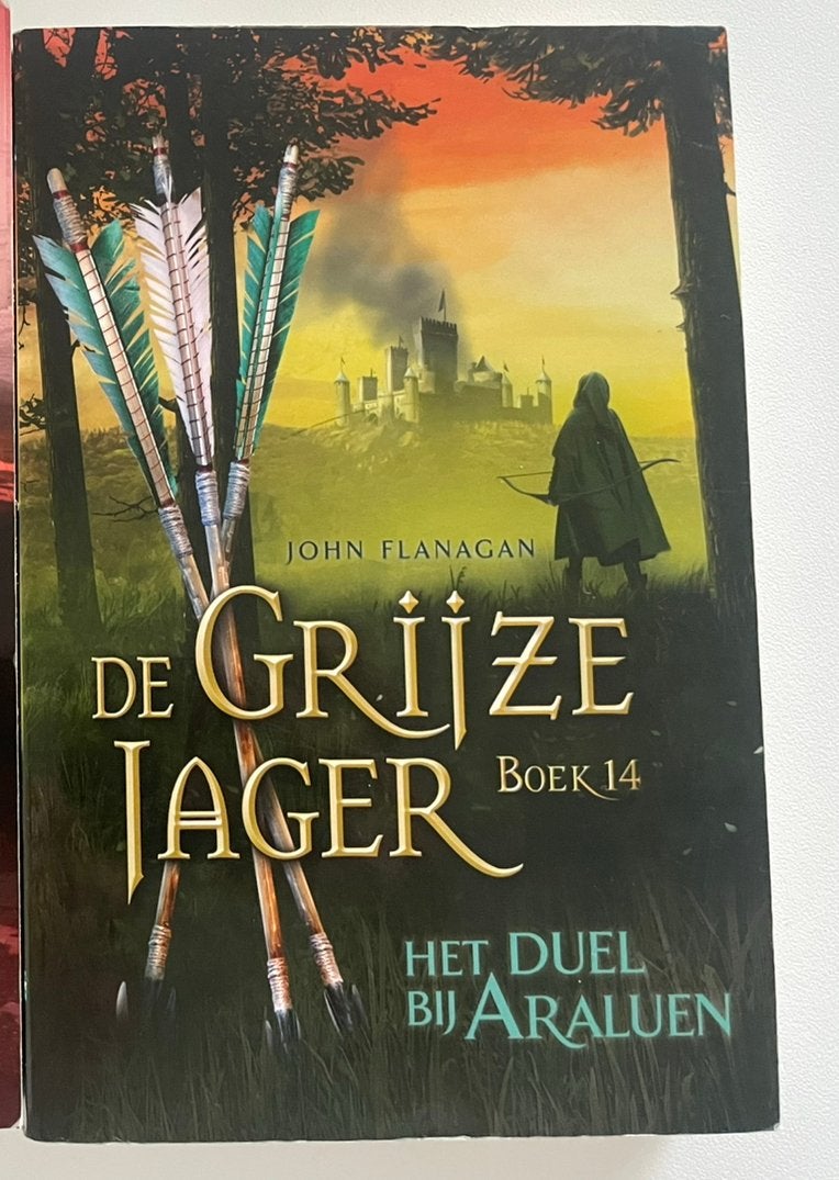 De grijze jager 14/ het duel van araluen/ john flanagan, Boeken, Verzenden, Zo goed als nieuw