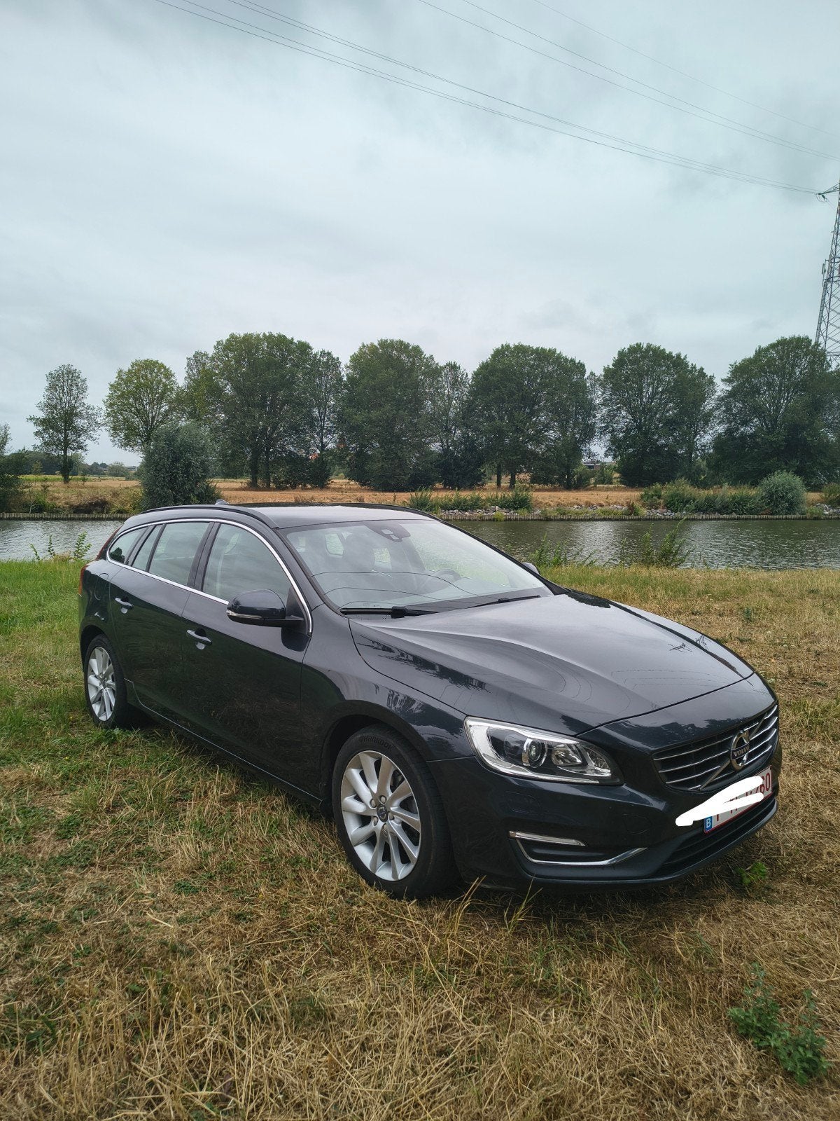 Volvo V60 D4 Summum, Autos, Volvo, Cuir, Achat, Euro 6, Boîte manuelle