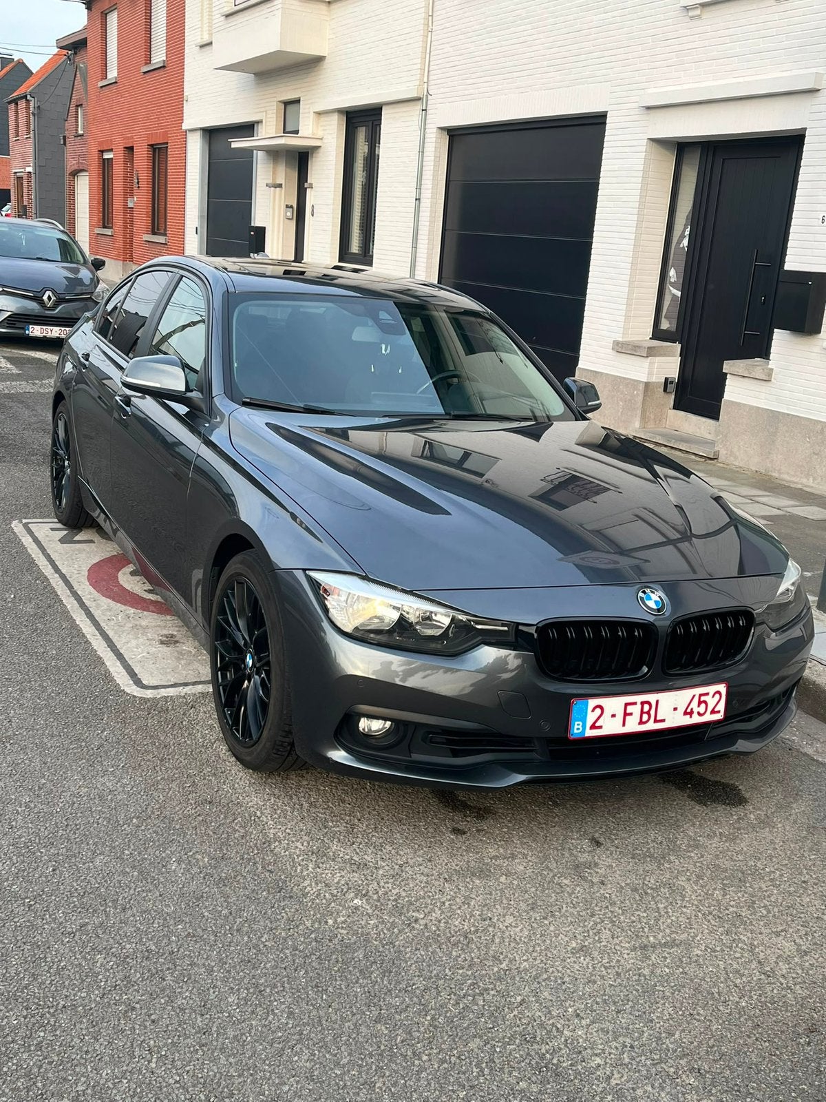 Bmw 320i, Autos, Argent ou Gris, Euro 6, 5 portes, Berline