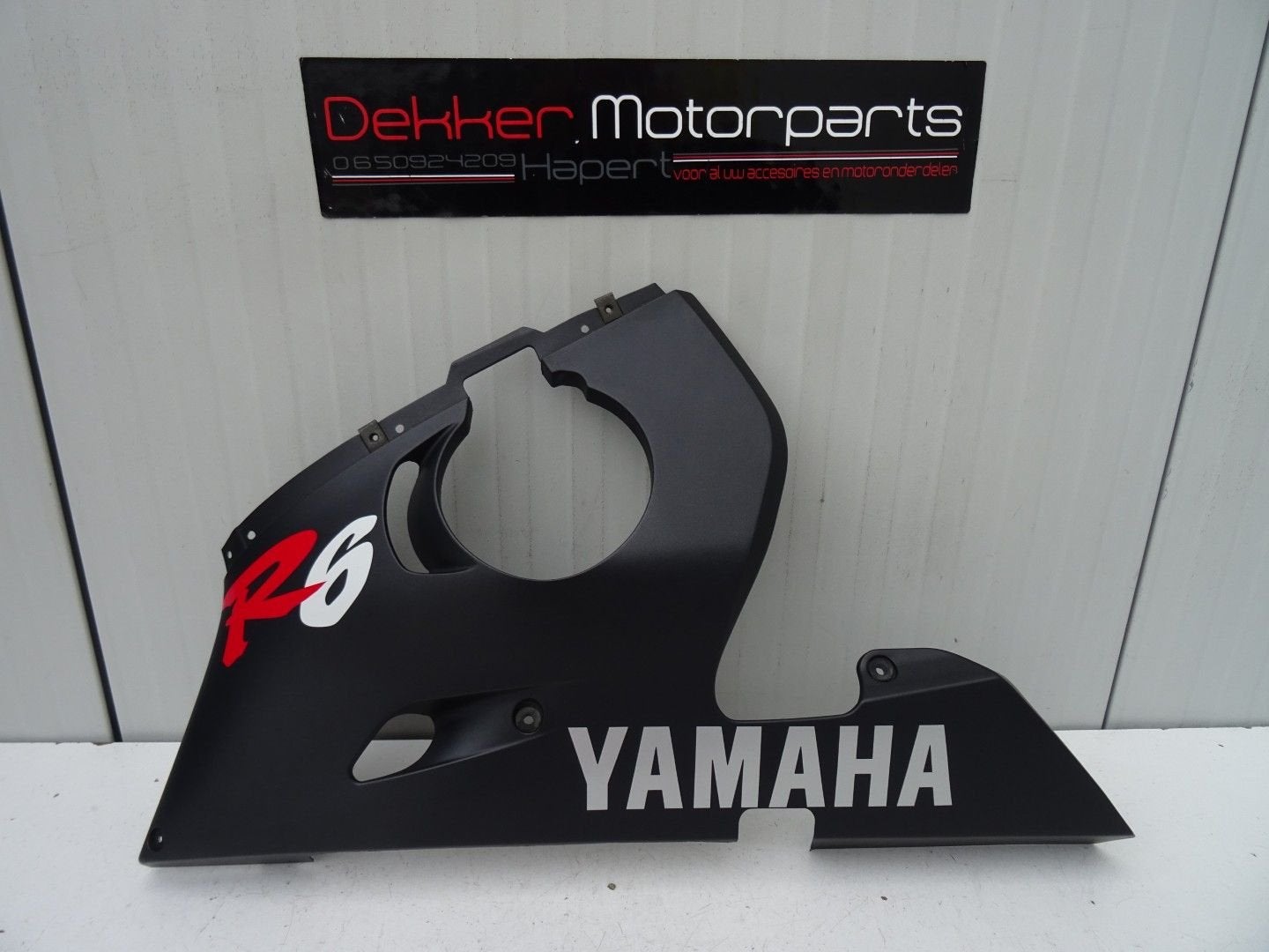 Linker Onderkuip / Kuipdeel Yamaha YZF R6 1999-2000-2001 >, Enlèvement ou Envoi, -, -, -
