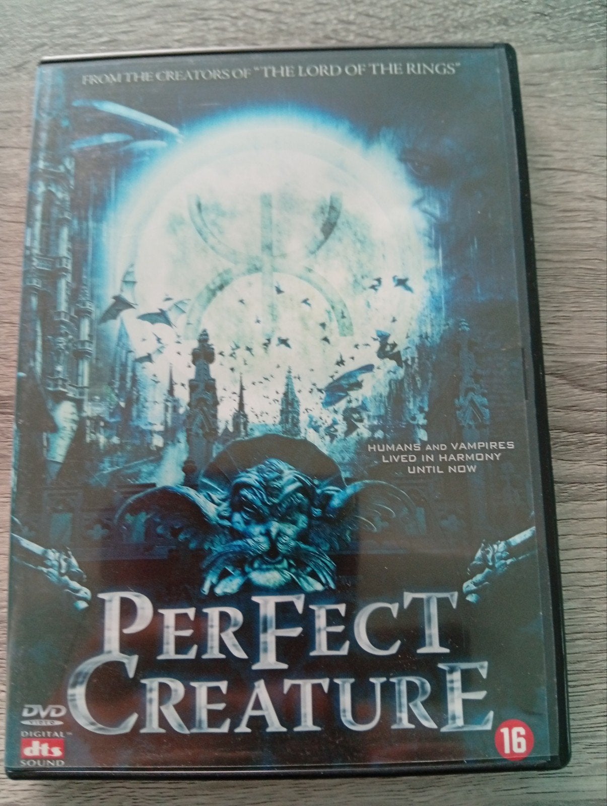 perfect creature horror dvd dougray scott, Vampiers of Zombies, Engels, Vanaf 16 jaar, Nederlands