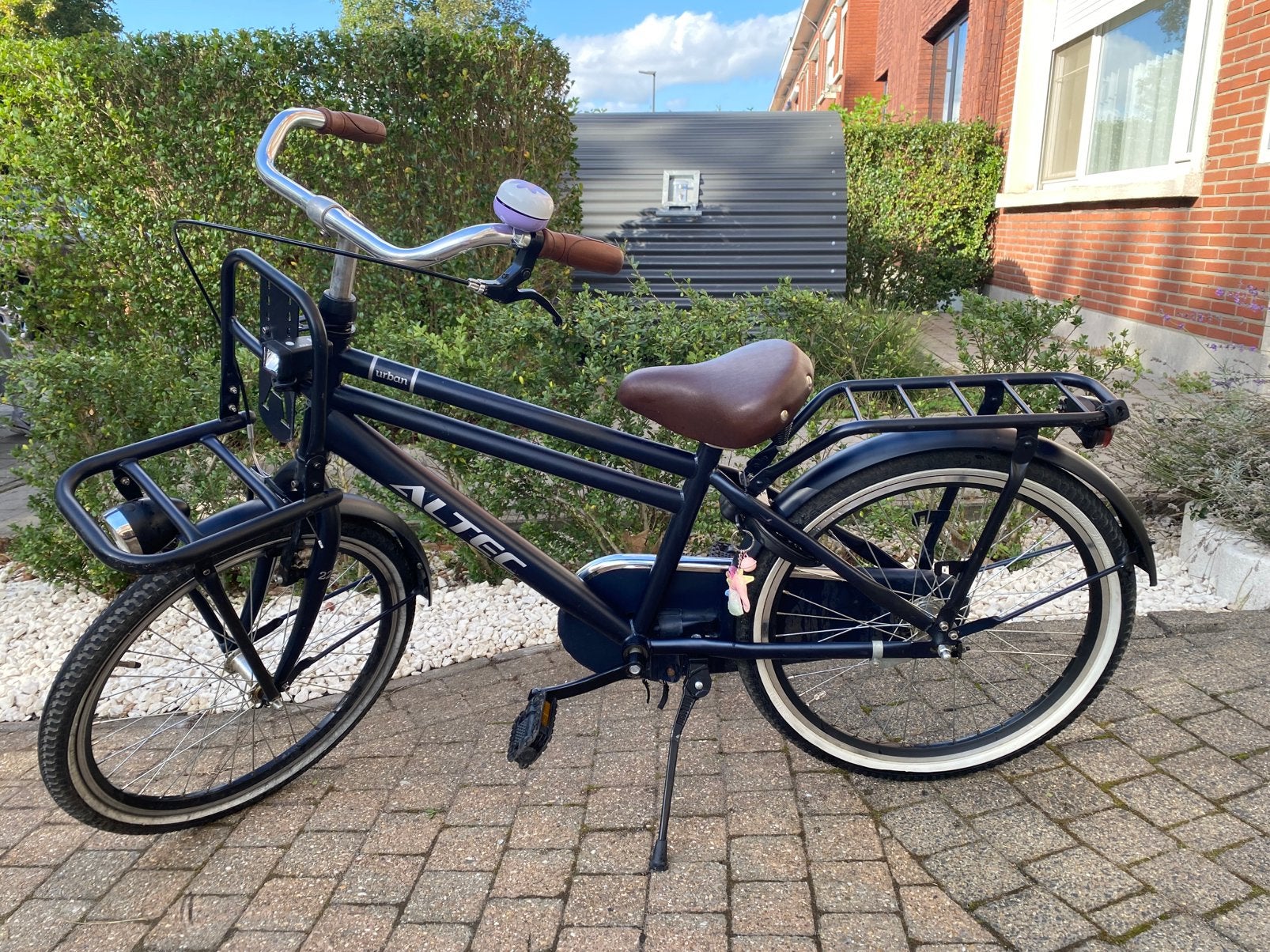 Te koop: Altec Urban stadsfiets 24 inch meisjesfiets 7/8/9 j, Fietsen en Brommers, Ophalen, Zo goed als nieuw, 24 inch, Handrem