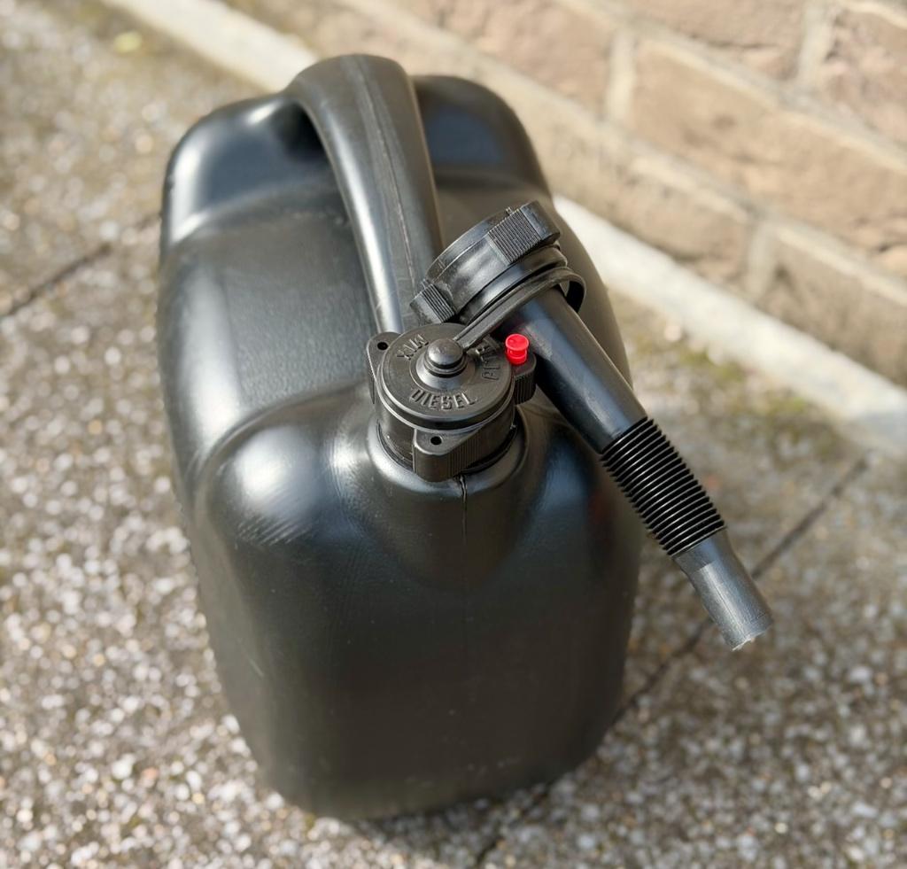 Jerrycan – GIVI 2,5L en 10L Brandstoftank, Ophalen, Gebruikt, Overige automerken