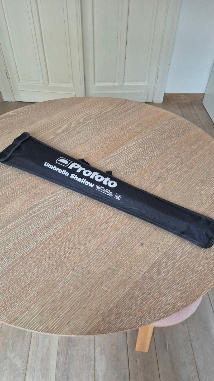 Profoto shallow white umbrella M, Enlèvement, Comme neuf, Autres marques, Autres types