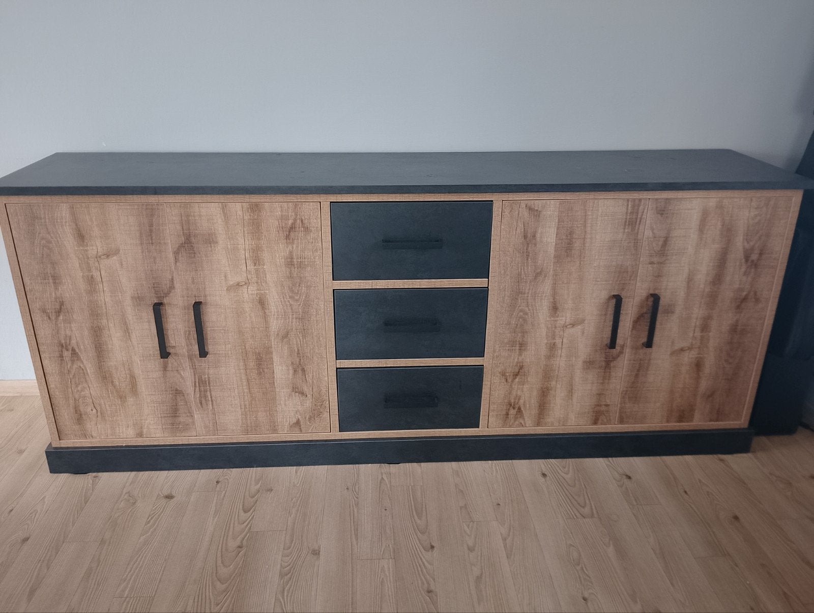 Kast, Huis en Inrichting, Kasten | Dressoirs, Ophalen, Zo goed als nieuw, Met deur(en)