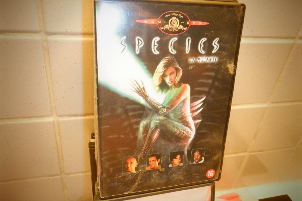 DVD Species., Cd's en Dvd's, Dvd's | Horror, Vanaf 16 jaar, Nederlands, Ophalen of Verzenden, Zo goed als nieuw