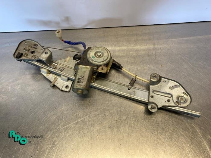 Mécanique vitre 2portes avant droite d'un Mazda MX-3 (MX-3, -, 3 mois de garantie, Mazda, Utilisé