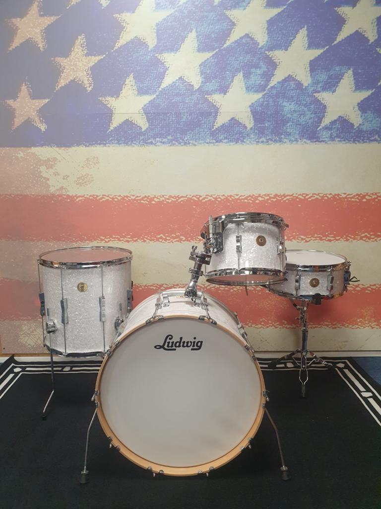 Ludwig Continental: cherry shells. Zeer interessante prijs!, Enlèvement ou Envoi, Neuf, Ludwig