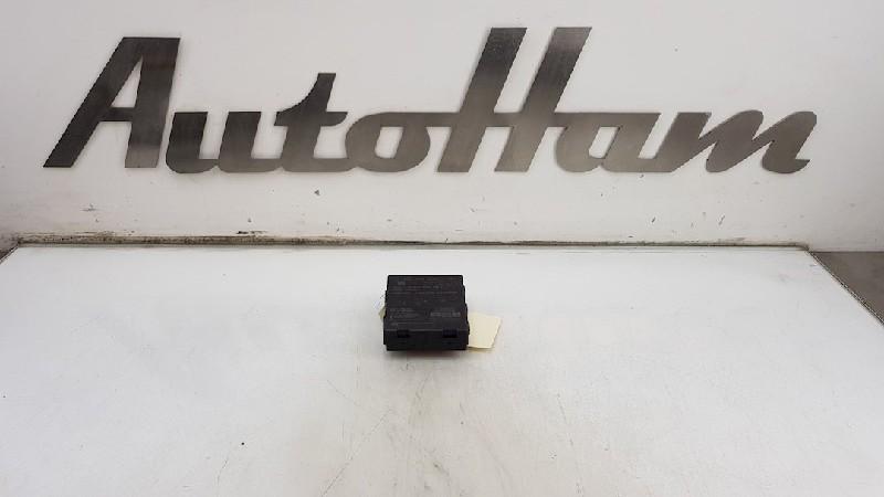 DIVERSEN Volkswagen Passat Variant (3G5) (|3Q0959435D|), Gebruikt, Volkswagen, Rixbecker Straße 75
59552  Lippstadt, DE, Info@forvia.com