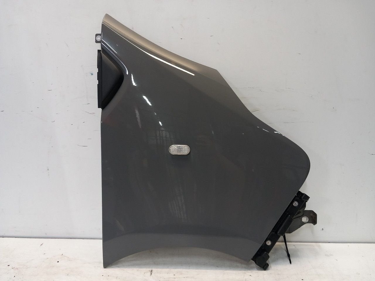 Spatbord rechts voor Opel Vivaro, Onderdelen@venauto.nl, Van der Ven Autorecycling B.V., Gebruikt, Ettenseweg 76, 4706 PB Roosendaal, The Netherlands