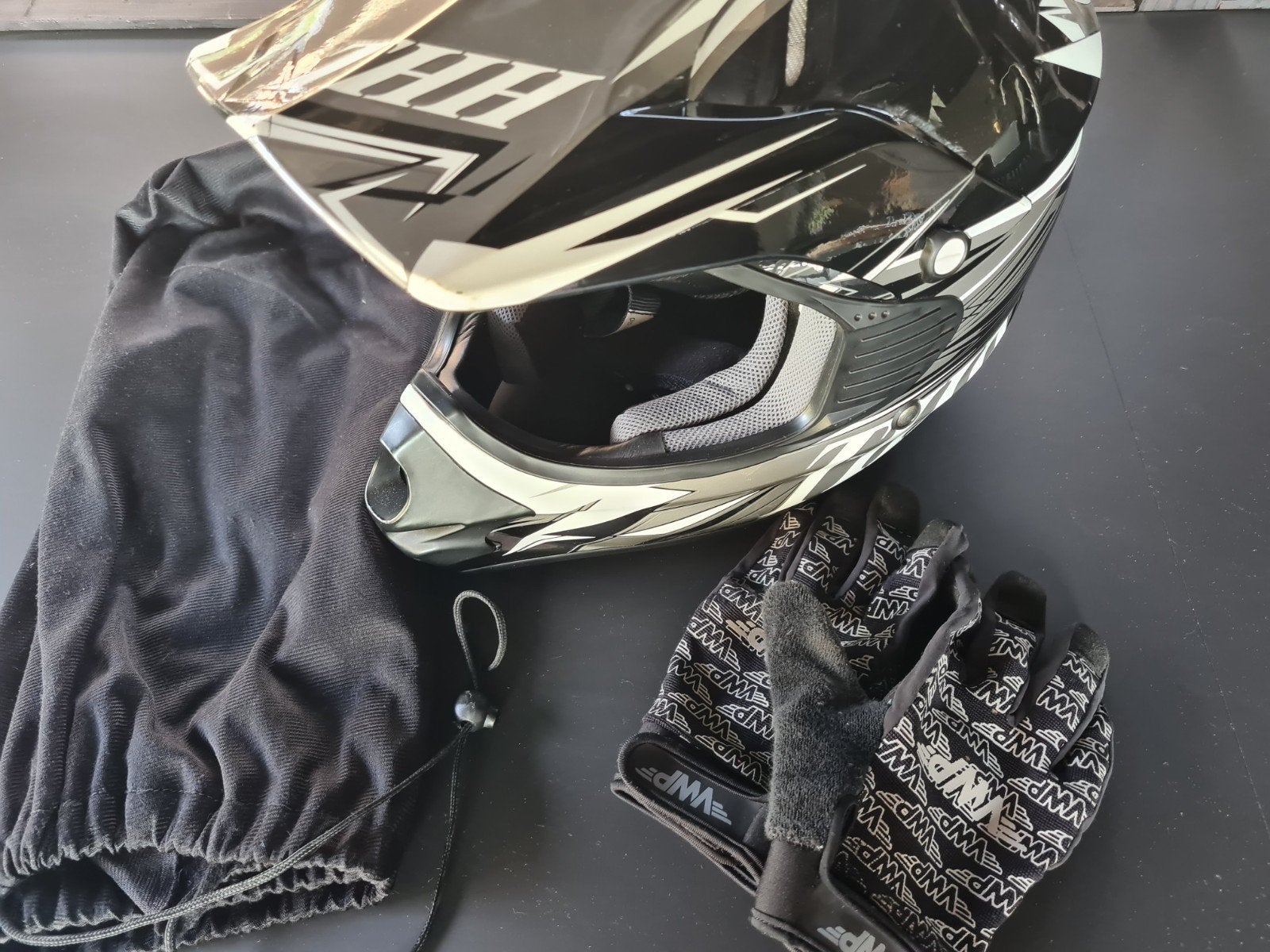 Bmx helm, Ophalen, M