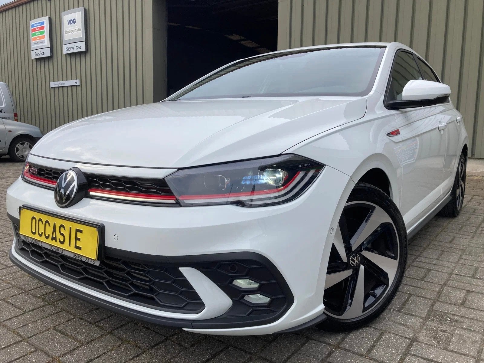 Volkswagen Polo GTI 2.0tsi 207pk -AUTOMAAT -Airco -App -LED, Automaat, Stof, Zwart, 4 cilinders