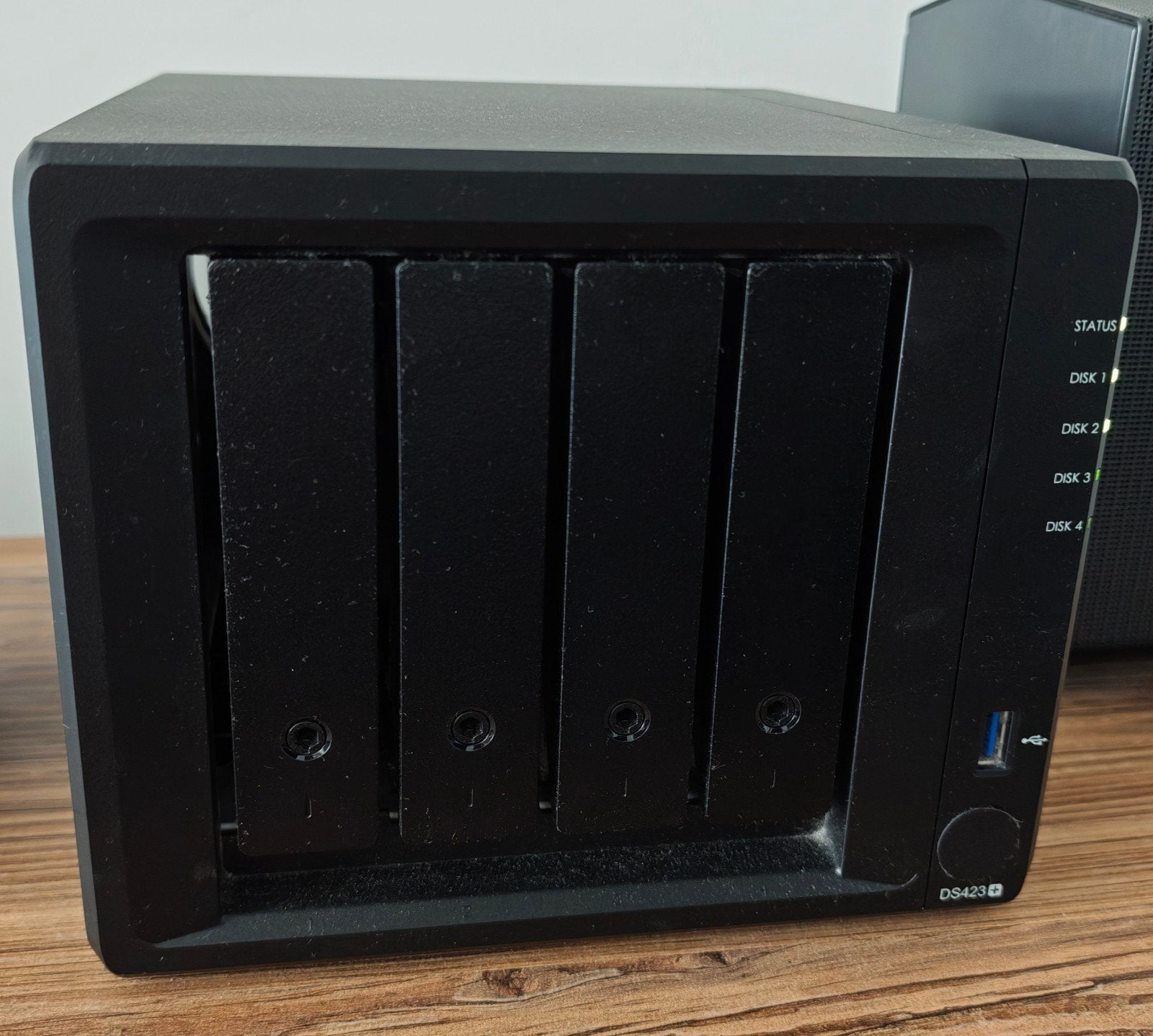 Synology Ds423 + + 4Gb geheugen, Computers en Software, NAS, Ophalen, Zo goed als nieuw