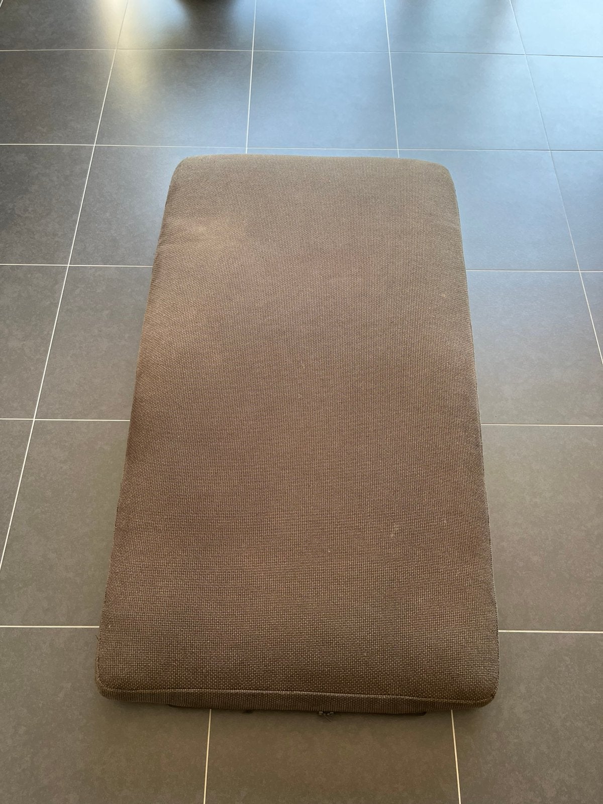 Kussen voor op de grond, Ophalen, Gebruikt, Bruin, Rechthoekig