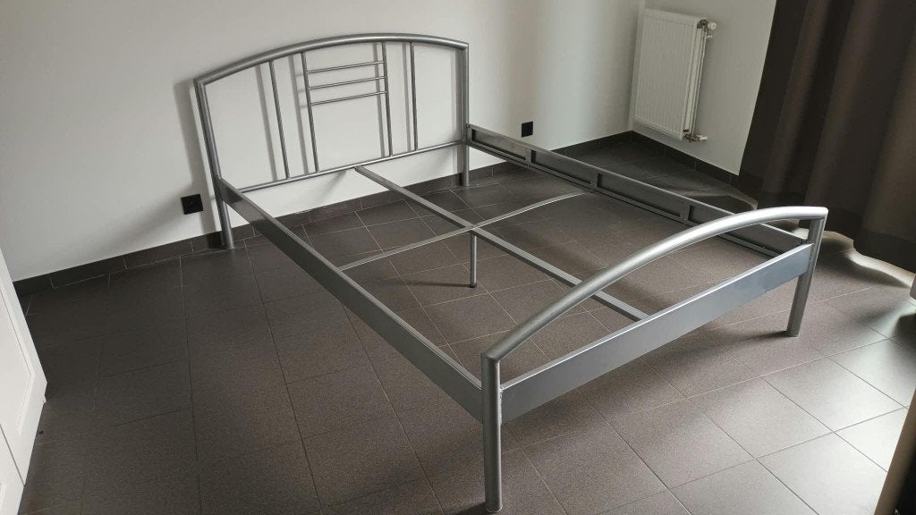 NIEUWE PRIJS Bedframe, Ophalen, Gebruikt, 140 cm, Twijfelaar